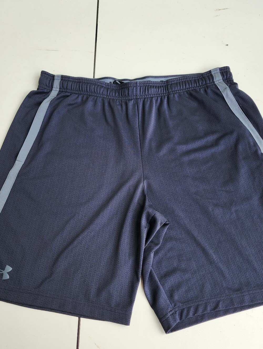 Under Armour HeatGear Loose Black Gray Athletic Shorts Mens Size XXL